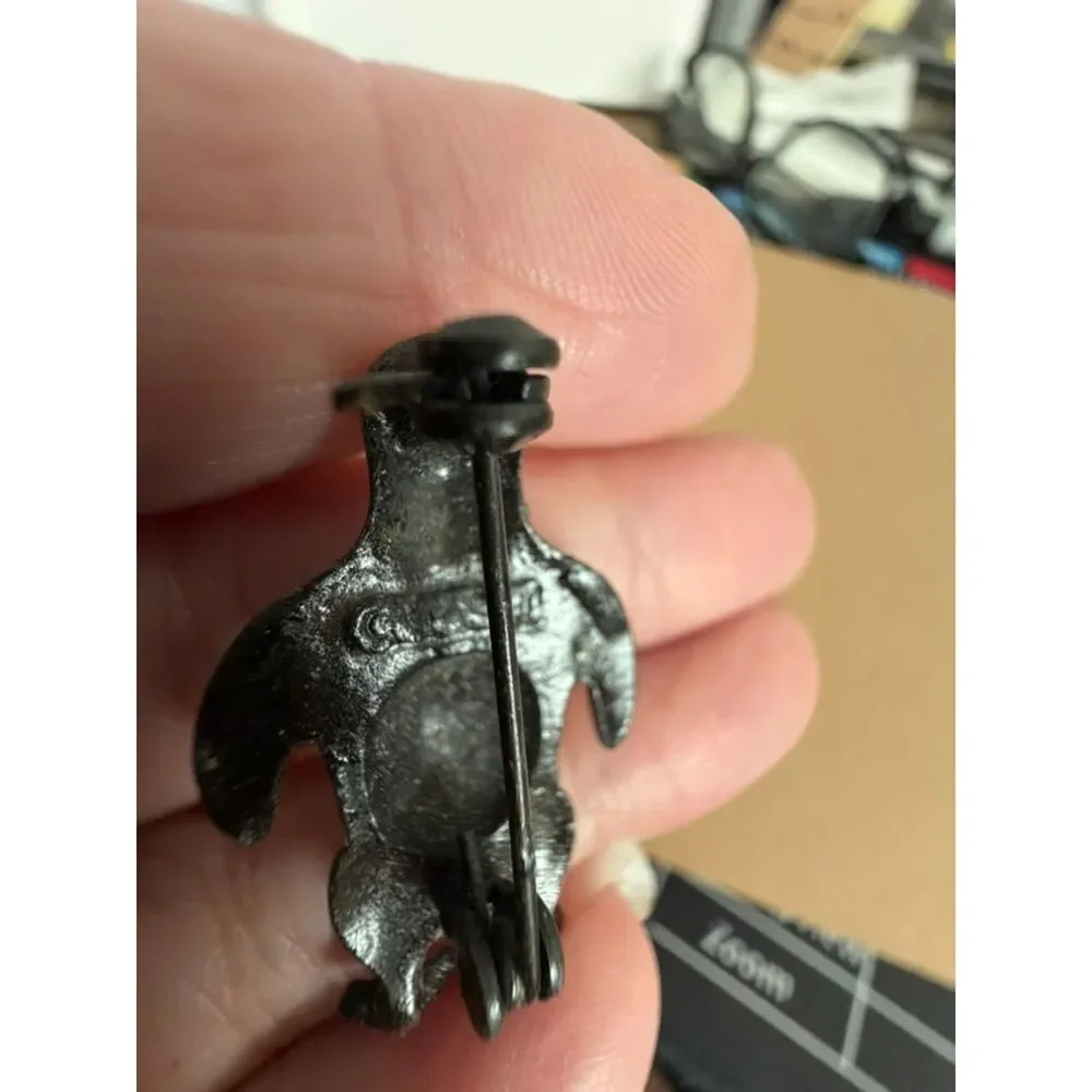 vtg. black enamel and clear rhinestone penguin brooch pin